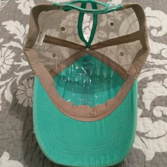 New ball cap With Ponytail Slot - Picture 5 of 5